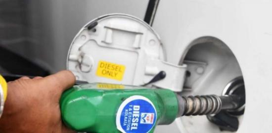 একনজরে আজকের পেট্রোল-ডিজেলের দাম